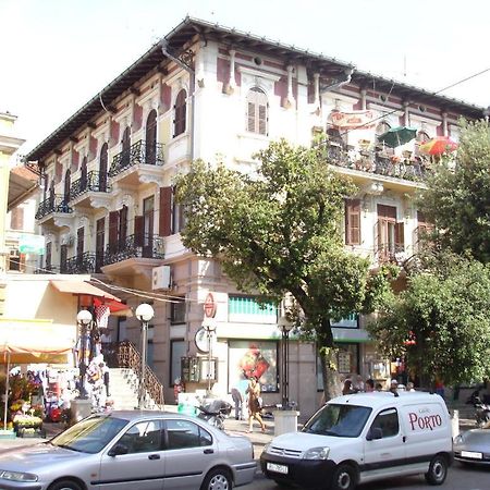 Green Market Apartment Opatija Buitenkant foto
