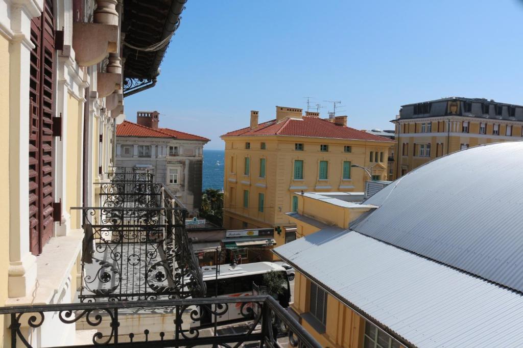 Green Market Apartment Opatija Buitenkant foto